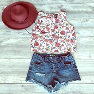 Summer Outfit! Shirt, Jean Shorts and Hat!